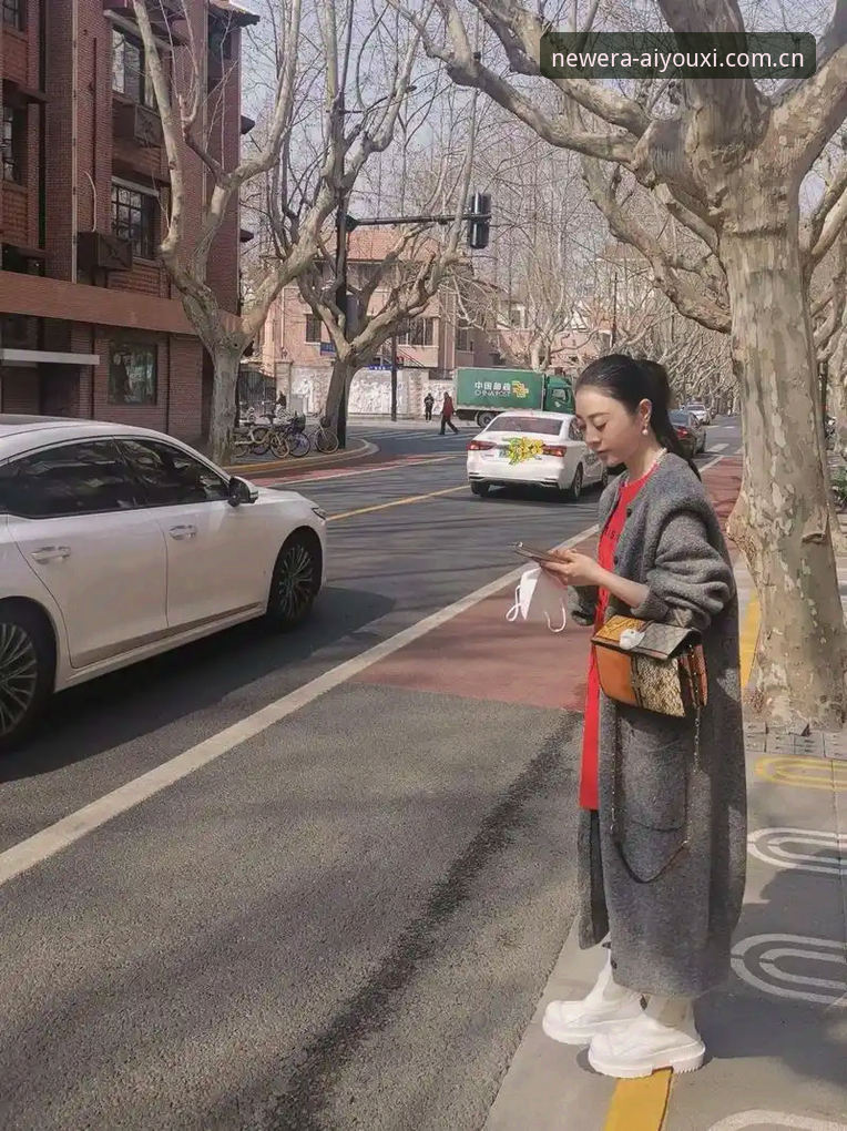 年度新章实时比分 资深用户许婷的年度新章实时比分使用心得:别再被“刷新”牵着鼻子走